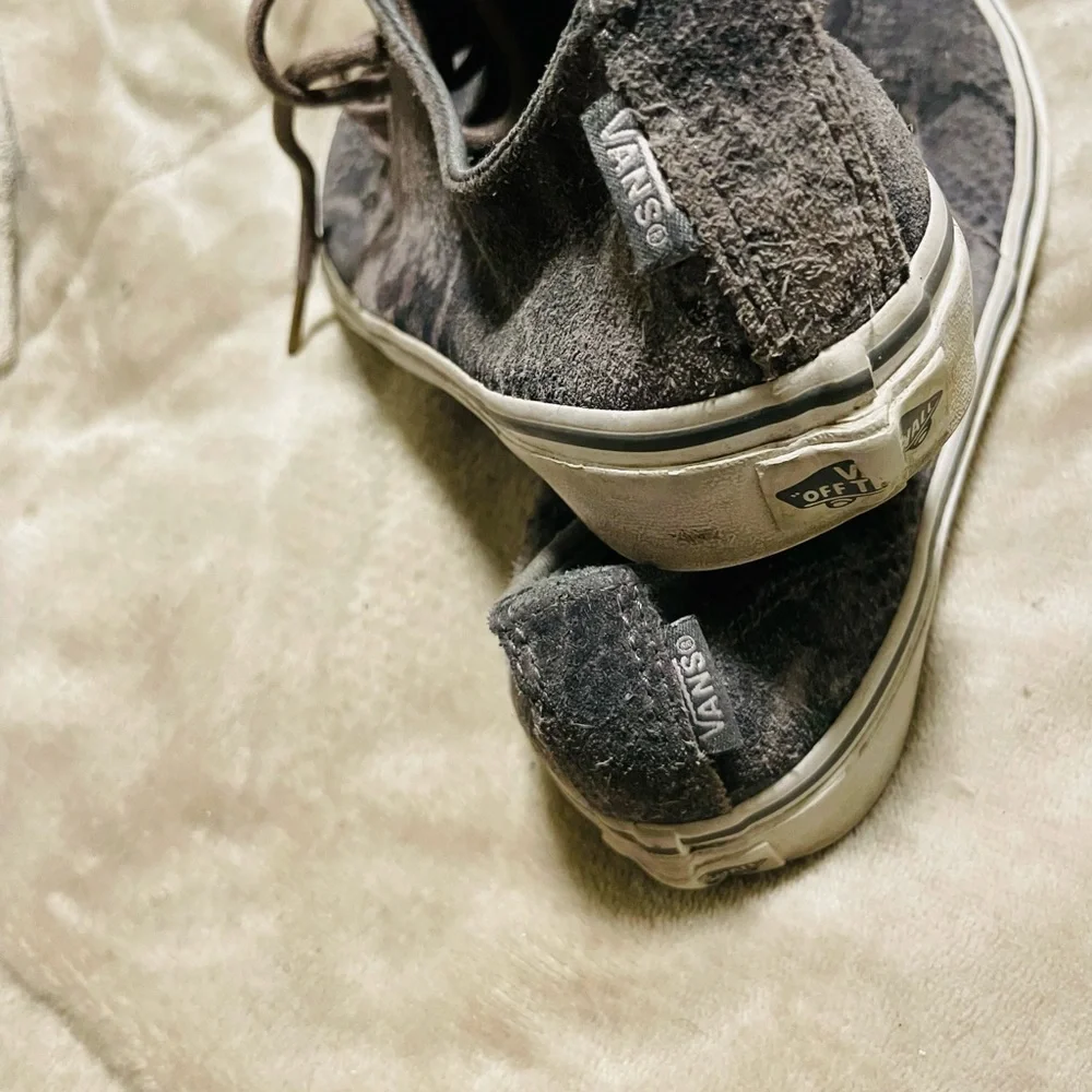 Vans - Picture 4 of 7